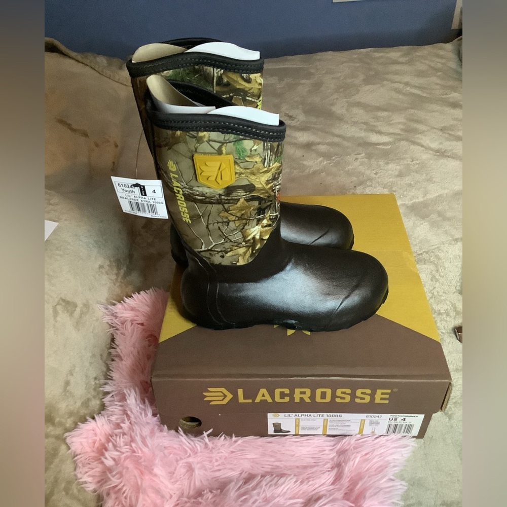 New Kids Lacrosse Lil Alpha Lite Forest Camo Waterproof Boots Size 4